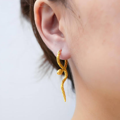 18K Goldplattierte Edelstahl Schlange Ohrringe mit Zirkonias